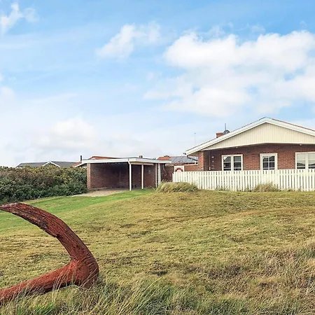 6 Person In Harboore-by Traum *