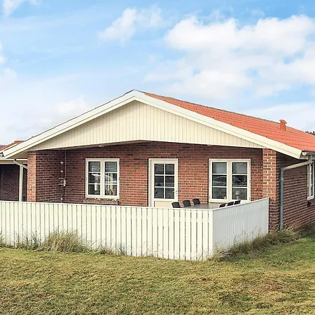 6 Person In Harboore-by Traum