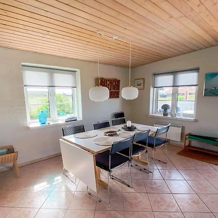 6 Person In Harboore-by Traum Vejlby (Harboore)