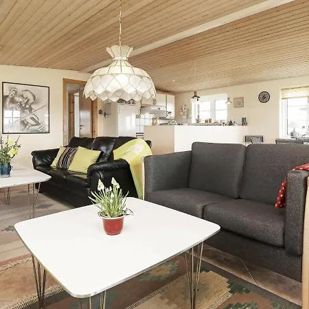 6 Person In Harbo Re * Vejlby (Harboore)